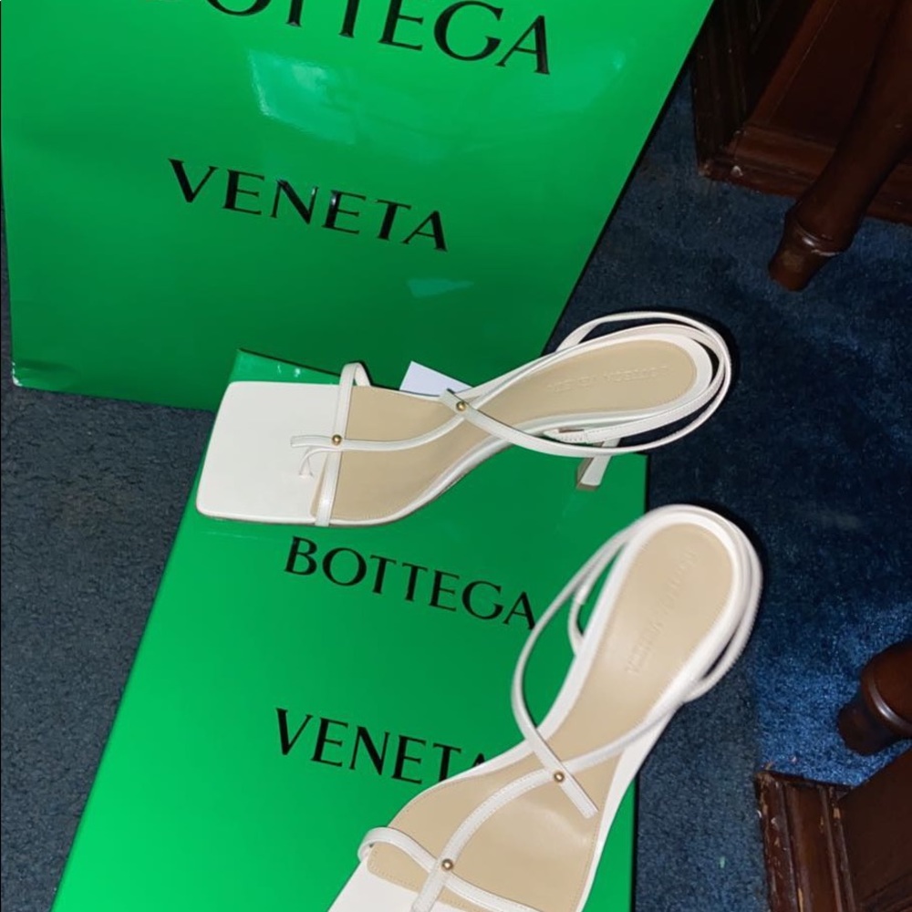 Brand new Bottega Veneta heels